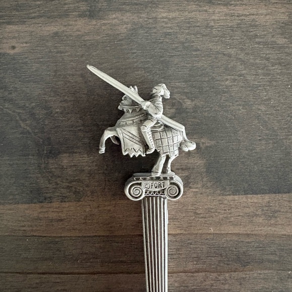 Vintage Excalibur Hotel Casino Las Vegas Souvenir Collector’s Spoon Pewter 1990s - Picture 7 of 8